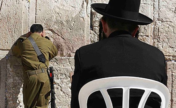 בעקבות הבצורת: תפילה לגשם בכותל המערבי