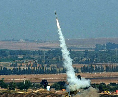 ישובי הדרום תחת מתקפה כבדה, צה"ל משיב אש