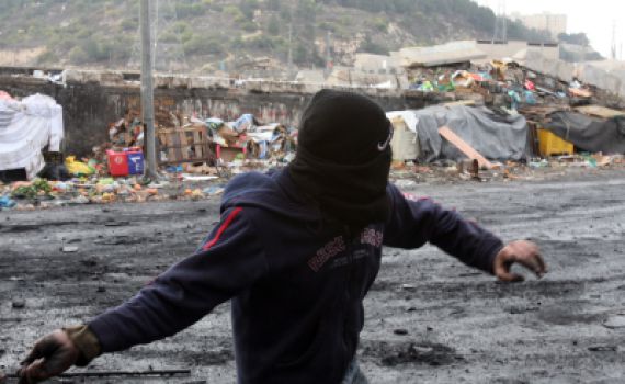 יום שני למהומות: עשרות רבות של פורעים מול בית אל