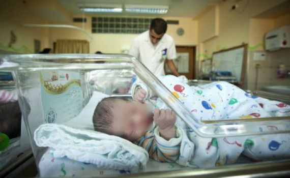 "לא יעלה על הדעת להתיר אימוץ של ילד יהודי בידי נכרים"