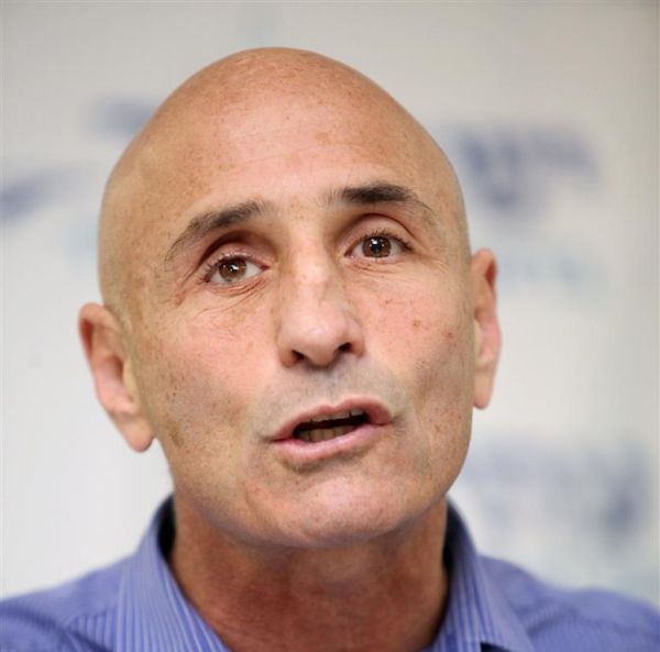 שלח נגד שטבון: "מבאיש את ריחה של הסיעה שאתה חבר בה"