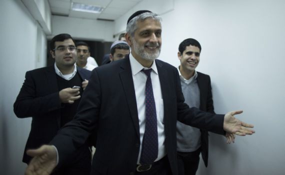 ניצחון לישי על דרעי: יוסי בכר נבחר לראשות בת -ים