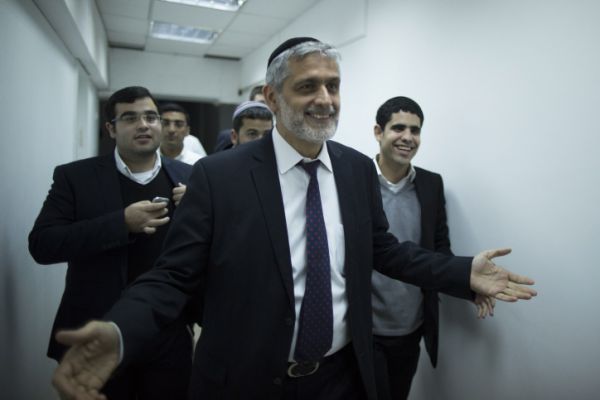 ניצחון לישי על דרעי: יוסי בכר נבחר לראשות בת -ים