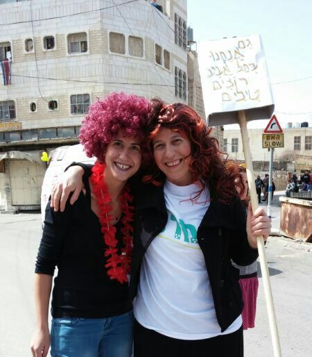 חברון: "אשר ישלטו היהודים"; סטרוק התחפשה לשמאלנית