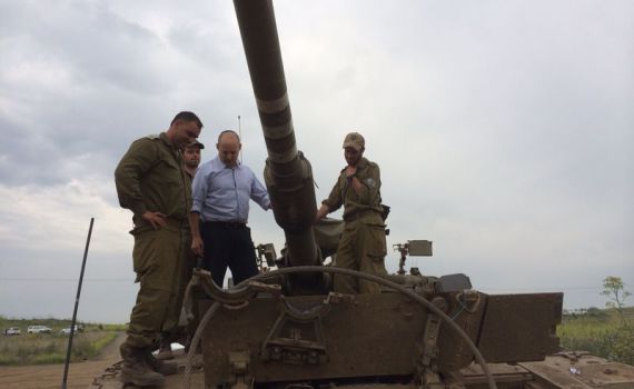 בנט במצפה קונטרה: "אבו מאזן הוא גירסה קיצונית יותר של אסד של 99'"