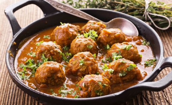 מלא בריאות, מלא טעם: מתכון לקציצות הודו ברוטב עגבניות