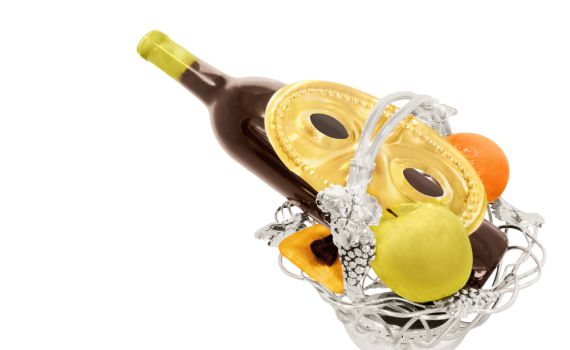 עשרה טיפים למשלוח מנות בלי לחרוג מהתקציב