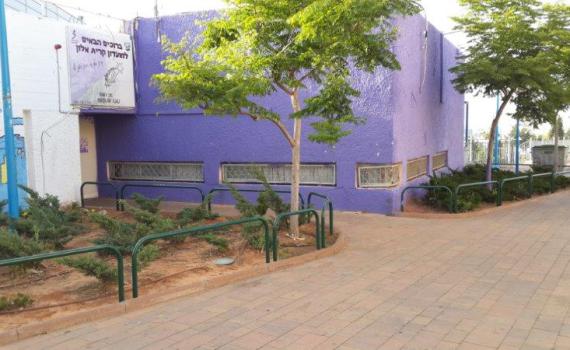 גבעת שמואל: לראשונה נערכה הצגה בשבת, האם מדובר בפריצת גדר?