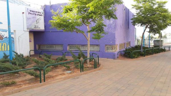 גבעת שמואל: לראשונה נערכה הצגה בשבת, האם מדובר בפריצת גדר?