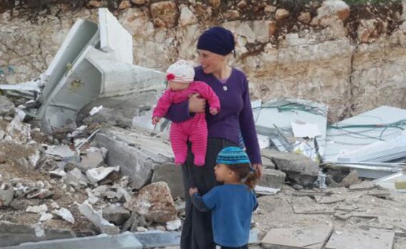 רגע לפני חנוכת הבית: בית משפחת לזר נהרס