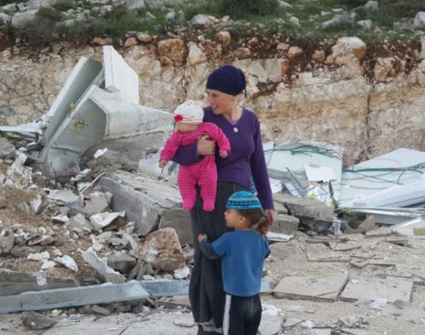 רגע לפני חנוכת הבית: בית משפחת לזר נהרס