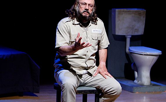 מזדהים עם פולארד: 'סדר' פסח בכנסת עם כיסא ריק