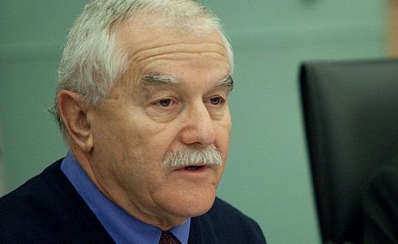 שמיר: אצביע נגד שחרור פולארד תמורת מחבלים