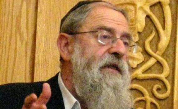 הרב שלזינגר נגד הרב שטרן: "הוא לא מתאים לתפקיד"