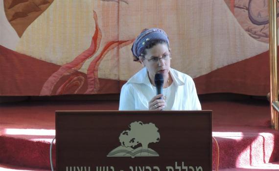 "החשש שלי הוא מהשטחת השואה ומהבורות הגדולה בנושא"