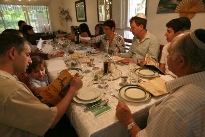 חמש דקות אמוניות: פסח הוא חג המשפחה