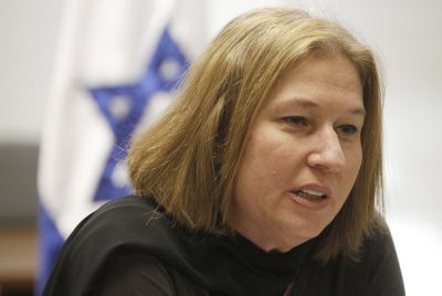 חילופי מהלומות מילוליות בין אורי אריאל וציפי לבני