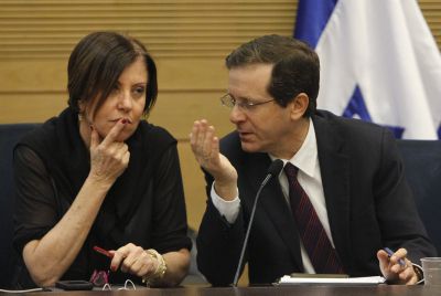 קשה להיות שמאלני, במיוחד השבוע