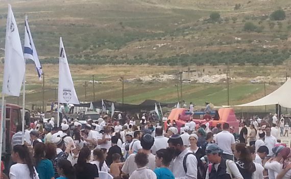 מעל 10,000 בני אדם באירוע יום העצמאות המרכזי בשומרון