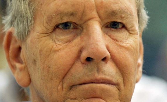 ועד מתיישבי השומרון הגיש תלונה במשטרה נגד עמוס עוז