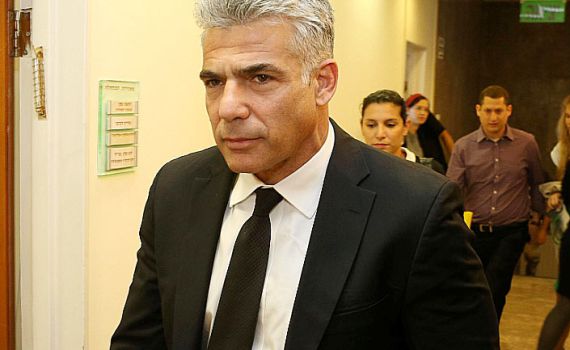 לפיד על אפליית החרדים: לא מתכוון להתנצל