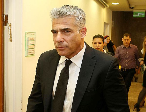 לפיד על אפליית החרדים: לא מתכוון להתנצל