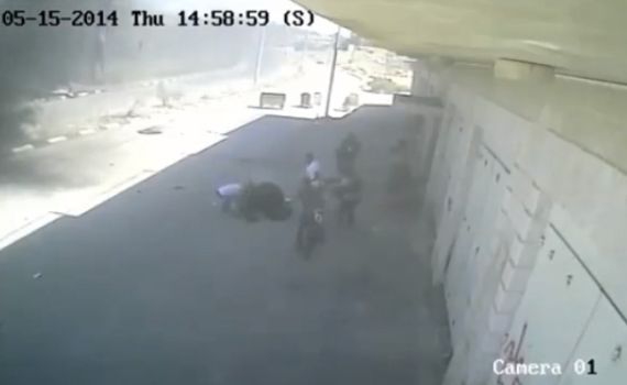 הפלסטינים העלו סרטון ערוך: כך נורו הצעירים למוות