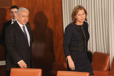 לפיד מנע מנתניהו לפטר את לבני