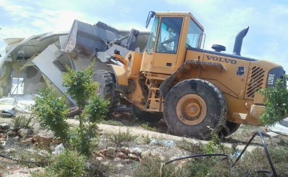 ההרס נמשך: דחפורים הורסים בתים בגבעת אסף