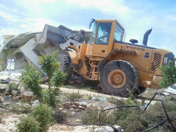 ההרס נמשך: דחפורים הורסים בתים בגבעת אסף