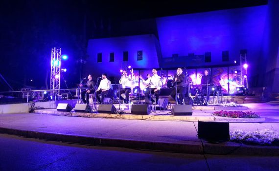 האחים גת חגגו את יום ירושלים – ברעננה