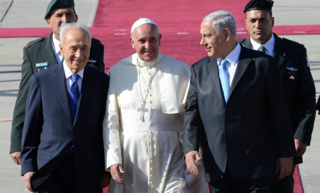  ראש הממשלה לאפיפיור: "ברוך בואך, הוד קדושתך"
