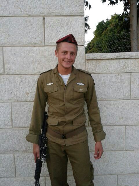 מצטיין פלס"ר צנחנים: חייל תושב יצהר