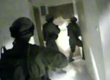 צפו: יחידה מיוחדת של צה"ל במעצר בחברון