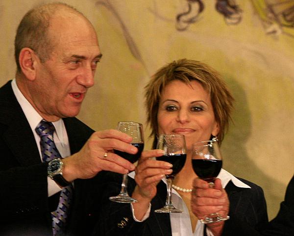 הסרחון: התמיכה החרדית בדליה איציק