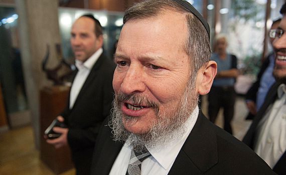 ערב גזר הדין: לופוליאנסקי אושפז