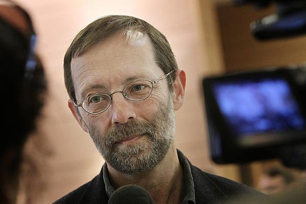 פייגלין: "חוק הגיור עומד בכל כללי ההלכה"