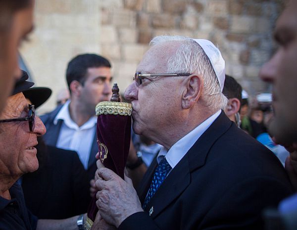 בן ארי מזהיר: בחירת ריבלין – גול עצמי לימין