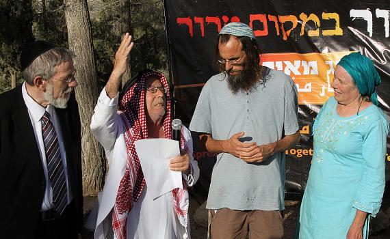 הדרוזים למשפ' החטופים: מתפללים למענם