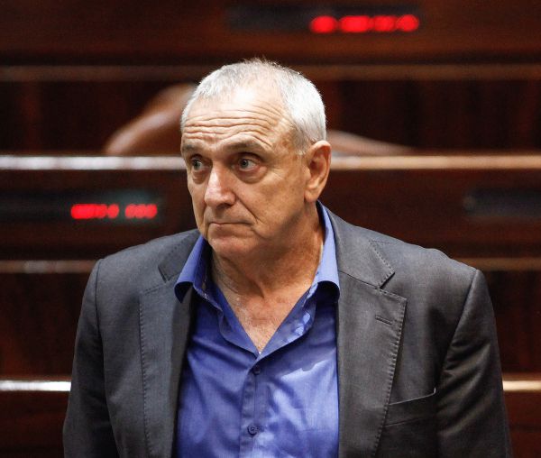 פייגלין: "אהרונוביץ' חייב לעוף מיד"