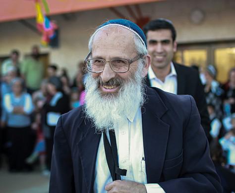 מותר לחתן בחור ובחורה עם נטיות הפוכות?