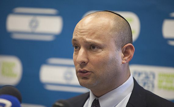 בנט למשפ' החטופים: נגלה אגרוף פלדה