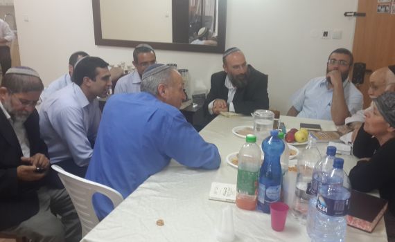 שטבון בבית אייל יפרח: "לתת לצה"ל לעבוד"