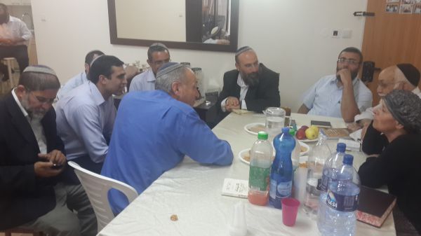 שטבון בבית אייל יפרח: "לתת לצה"ל לעבוד"