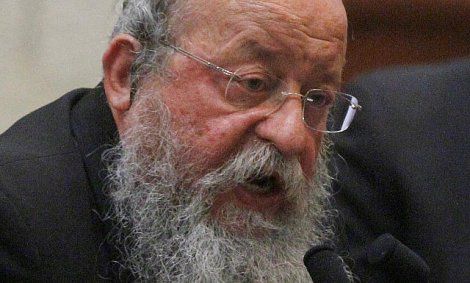 "כל שנתיים מוקמת ועדה. שבענו מוועדות"