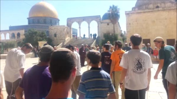 חברי החטופים עלו לתפילה בהר הבית