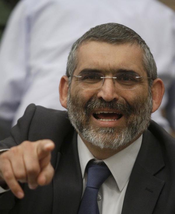 בן ארי: "גדעון לוי, פועל בשרות החמאס"