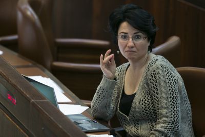 צפו: חילופי צעקות בין עליזה לביא לחנין זועבי