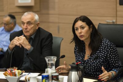 רגב על האסירים שובתי הרעב: שימותו