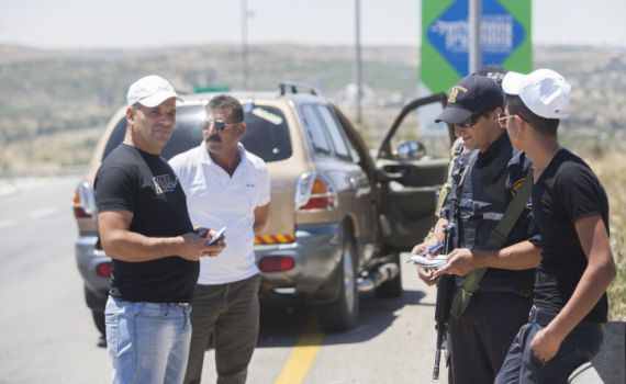 תגובה לחטיפה: פועלים לא ייכנסו לישובים